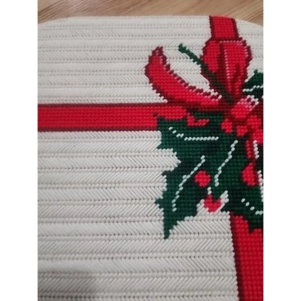 Vintage Christmas Handmade Holly Berry Bow Placemats Set of 2 Red Green White